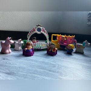 Little People Princess/Maid Marianne Set 2008